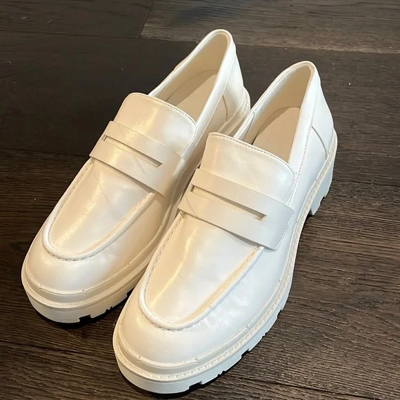 Zara | Shoes | Nwot Zara Lug Sole Loafers Cream | Poshmark